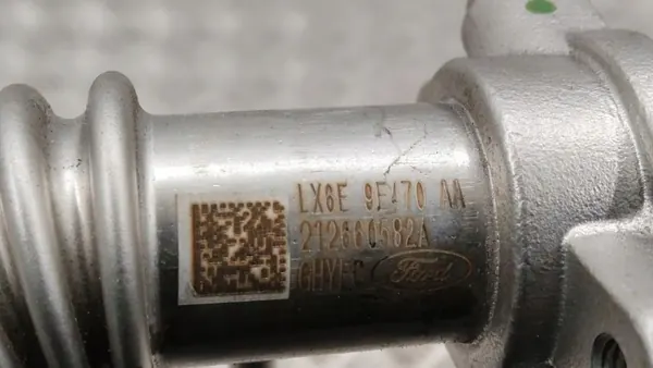 Tuyau EGR Ford OEM LX6E9E470AA - État Utilisé image 5