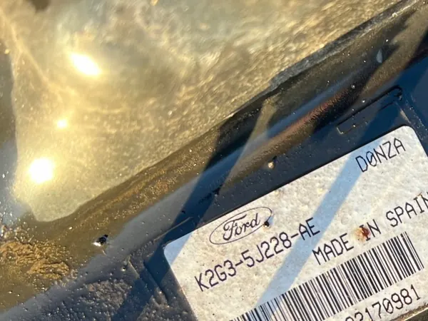 Tanque AdBlue Ford usado OEM K2G3-5J228-AE para Edge II image 3