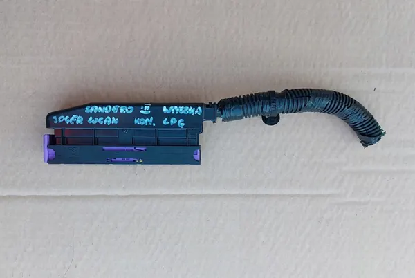 DACIA Sandero III Jogger Logan 1.0tce Connecteur Ordinateur OEM image 5