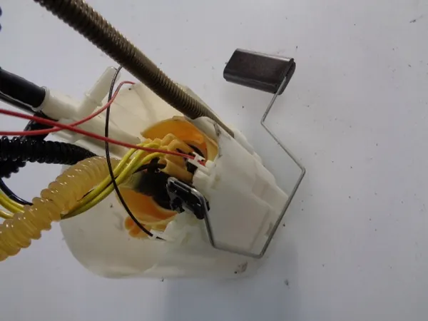 Bomba de Combustível Nissan Qashqai J11 1.6 Diesel OEM 17040 4EA1A image 3