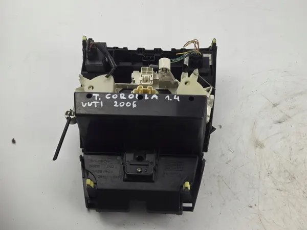 Painel central com interruptor de emergência Toyota 55411-02250 image 4