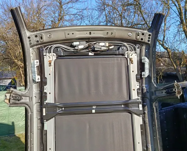 Panoraamakatto OEM 2454466 Mercedes W166 ML:lle image 7