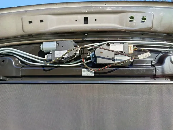 Panoraamakatto OEM 2454466 Mercedes W166 ML:lle image 8