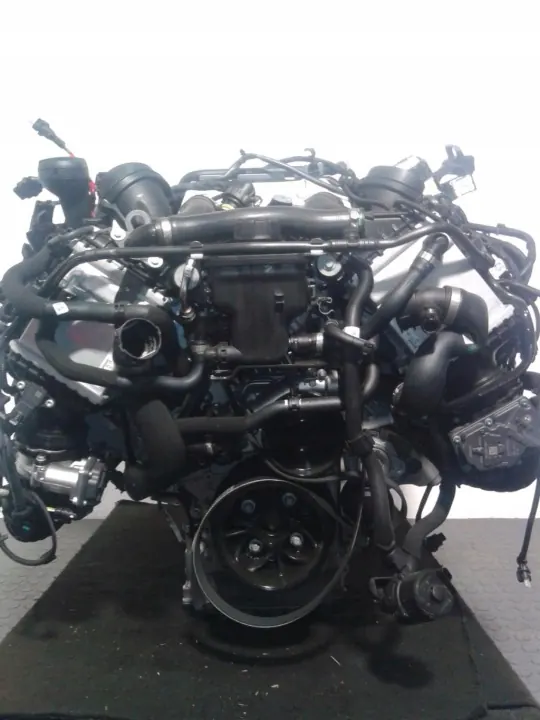 BMW N63 N63B44C Moottori Uusi image 2