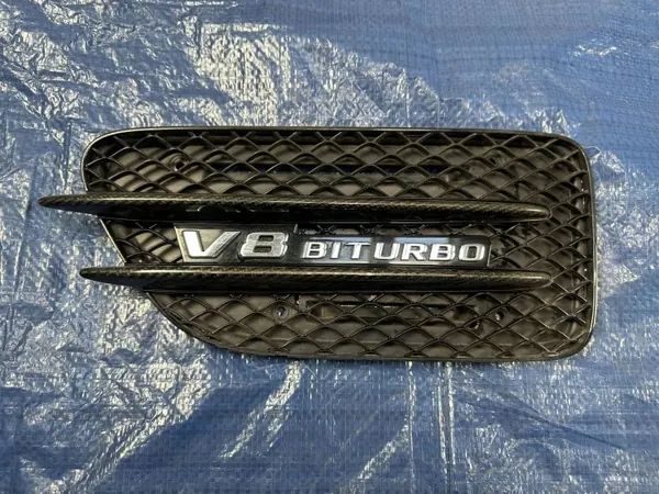 Mercedes-Benz AMG GT spatbord luchtinlaat OEM A1908810723 image 2