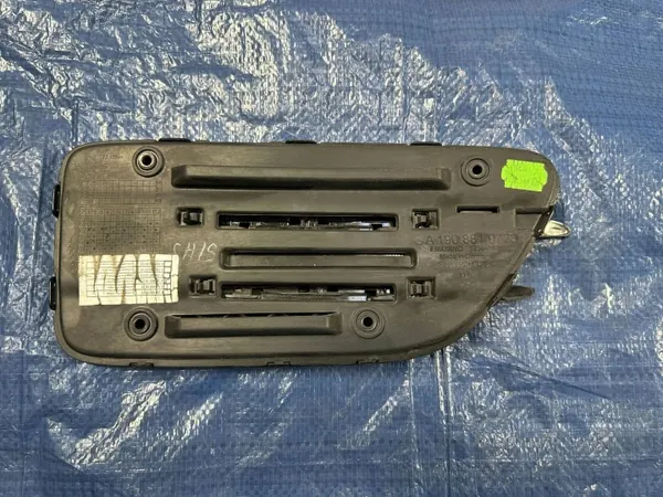 Mercedes-Benz AMG GT spatbord luchtinlaat OEM A1908810723 image 3