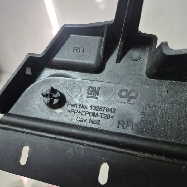 OEM 13287642 Fram Höger Stötfångare Lampglidare image 7