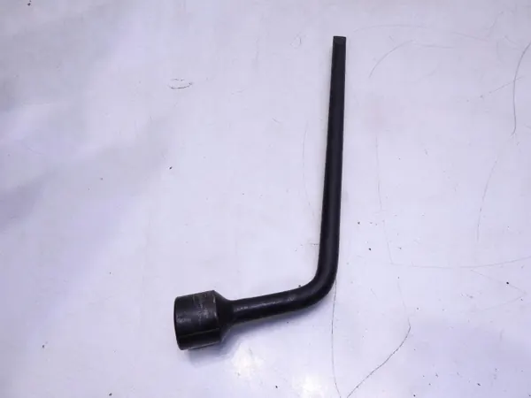 Kofferraummatte Toyota Verso OEM 64997-0F010 - Gebraucht image 4