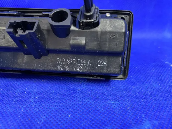 AUDI A4 S4 B9 8W Sedan Peruutuskamera Mikrokatkaisin 3V0827566C image 7