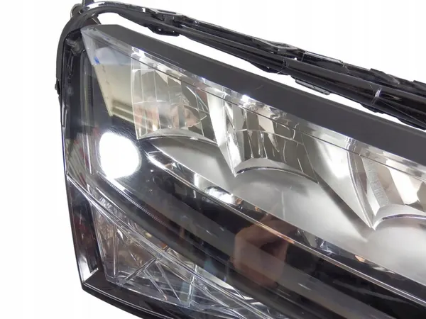 Vorderes rechtes LED-Scheinwerfer Skoda Superb III Lift image 2