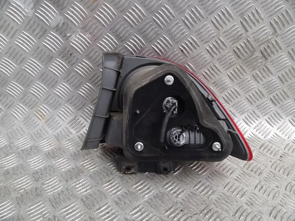 Luz trasera izquierda HONDA CIVIC 4D 06-11 image 3