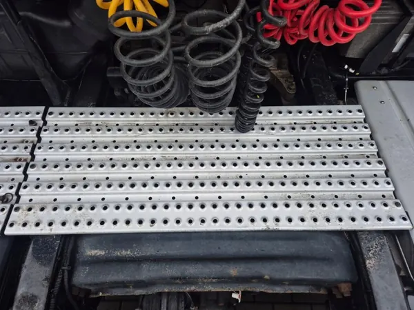 MAN TGX/TGS Euro 6 middenwerkplatformplaat OEM image 2