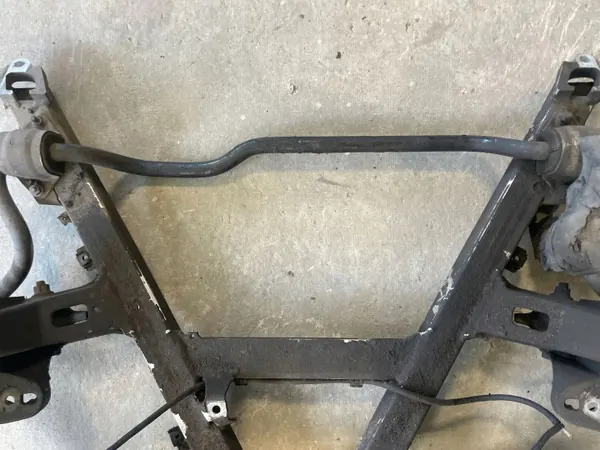 BMW 5 E39 Framhjulsbalk OEM 1092868 image 4