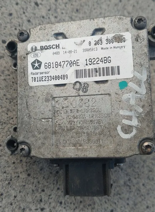 Radar cruise control module Dodge Challenger image 2