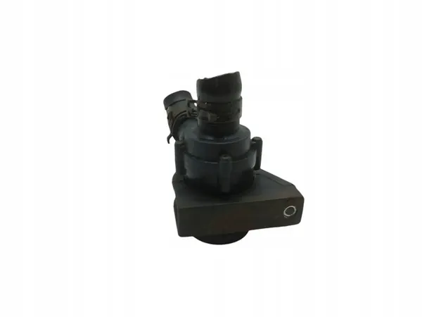 VOLVO V40 II 2.0 D3 Vattenpump Audi VW Skoda Seat 30950000 image 4