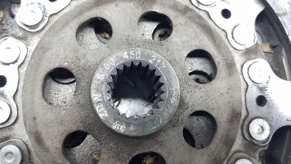 Kytkinpaketti Nissan Qashqai 2007 OEM image 3