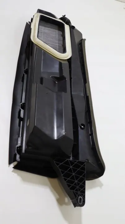 Tesla Model Y HEPA Innenraumluftfilter OEM 1495167-28-C image 3
