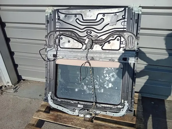 BMW OE 7207457 Aurinkokatto - Käytetty kunto image 5