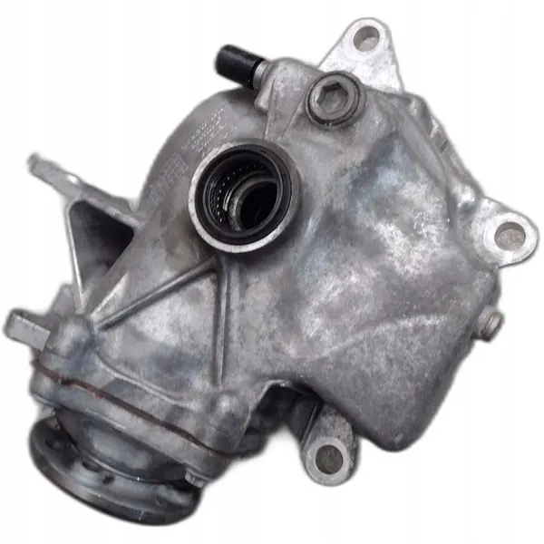 Mercedes C-Class W205 vaihteiston vähennin OEM A2053350201 image 2