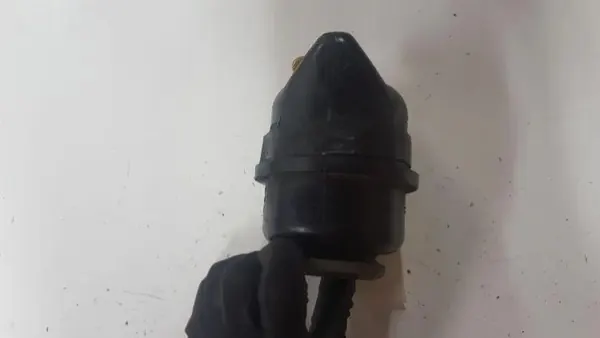 Réservoir de direction PA66GF30 pour Audi A6 Avant image 4