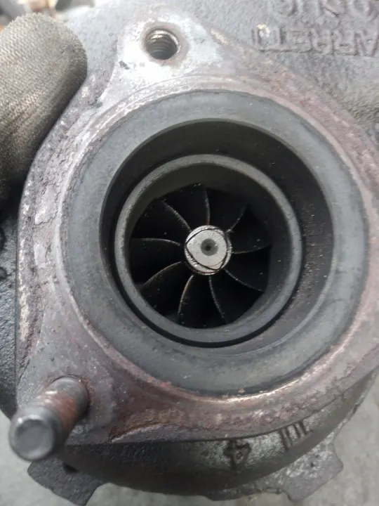 Turboahtimisto OEM 059145721E Audi A4 B7 2.7 TDI image 5