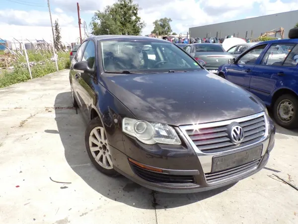 Motor de arranque usado VW Passat B6 1.6 FSI - 10 dientes image 3