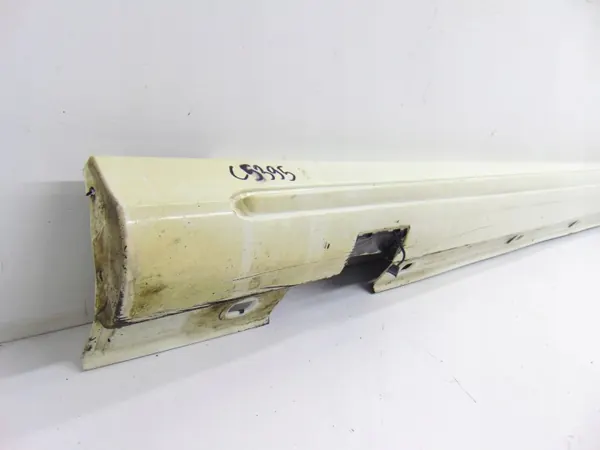 OEM A1766980051 Couvre-bas de seuil droit Mercedes CLA45 AMG image 4