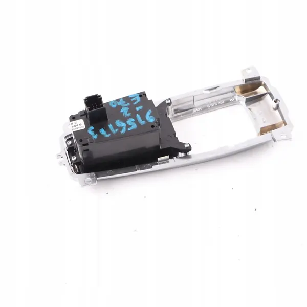 BMW X5 E70 Handremschakelaar OEM 9156133 image 10