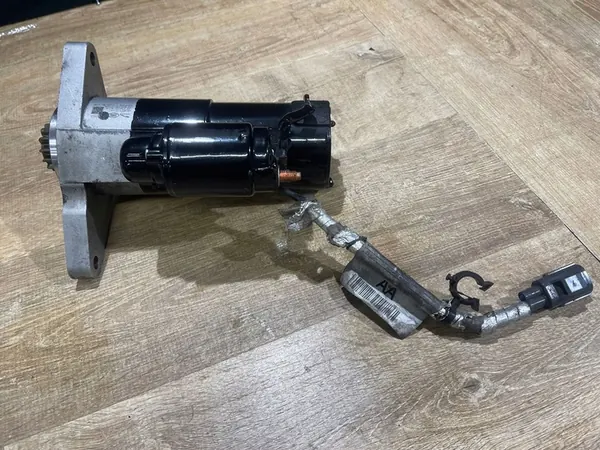 Evoque Startmotor Land Rover OE K8D211001AC image 1