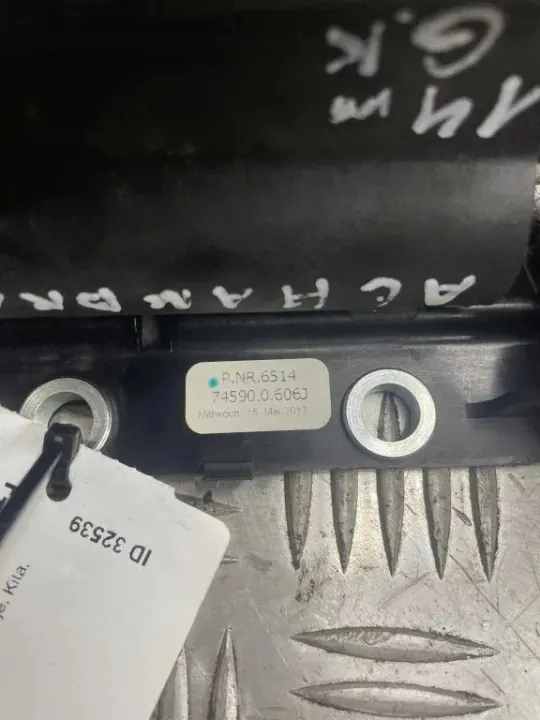 Asa de puerta corrediza OEM 745900606J para SEAT Alhamba image 4