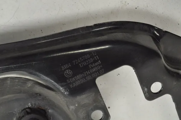 Vorderes Oberverstärkung BMW F20 F21 F22 F30 F31 F32 F34 F36 image 4