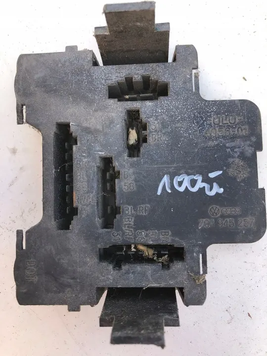 Inserto de lámpara trasera derecha Volkswagen Transporter T4 image 3