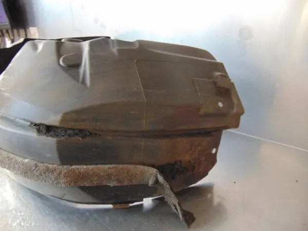 Ford Fiesta etupuskuri OEM 8A61-16115-BF Vasen image 6