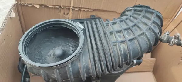 OEM 053133357C Luchtgeleider - Gebruikt Audi Onderdeel image 3