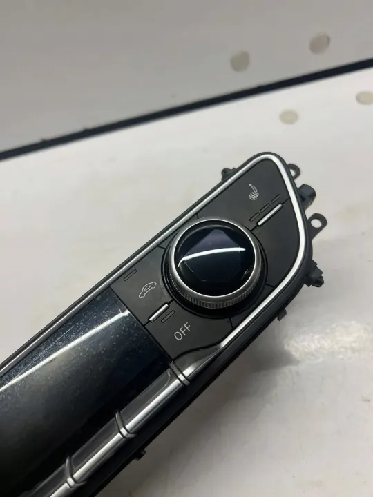 Audi A5 F5 klimatkontrollpanel OEM 8W0820043T image 4
