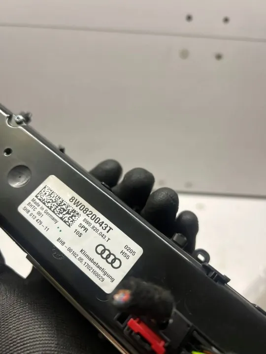 Audi A5 F5 klimatkontrollpanel OEM 8W0820043T image 6
