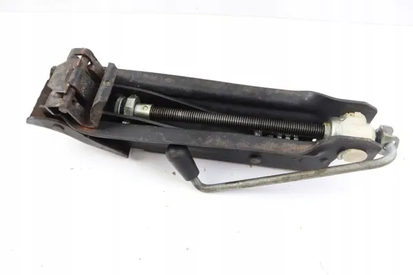Macaco VW Touran I OEM 1T0011031A - Usado image 5