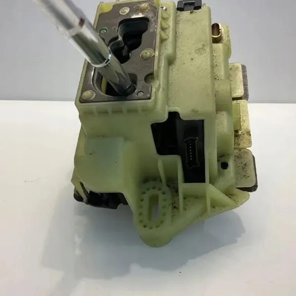 Mercedes-Benz växelmekanism OEM A2032676024 image 5