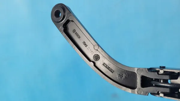CUPRA LEON 23r pyyhinvarset OEM 5FA823723 image 10