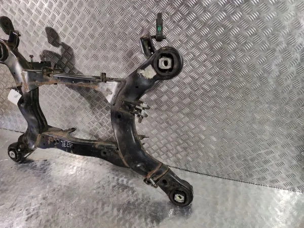 Jeep OE Achter Hulpframe OEM 000900623 image 7