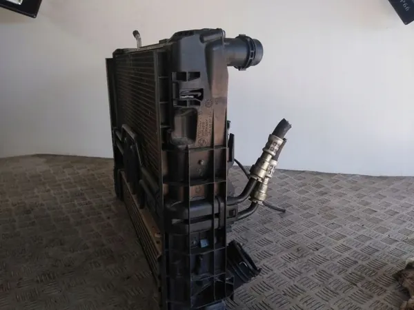 Radiador completo BMW 2.0D 778889513 image 3