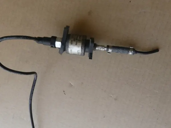 VW Touareg polttoainepumppu Webasto 8K0963303 image 3