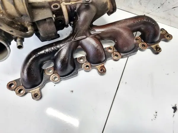 Coletor de escape OEM 53041019565A Volvo V70 2.5L image 3