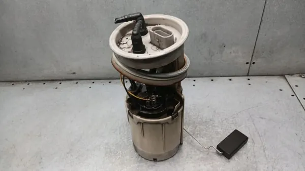 Brandstofpomp OEM 3B0919050B voor VW Passat B5 1.9TDI image 4