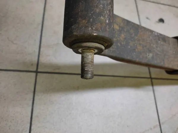 Daewoo Lublin 2.4 D Vorderfeder - Gebrauchtes OEM-Teil image 6