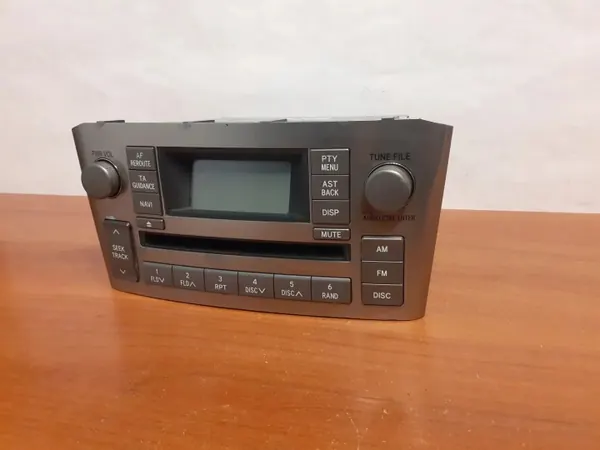 Toyota CD-vaihtaja OEM 8585 Avensis T25 2007 image 3