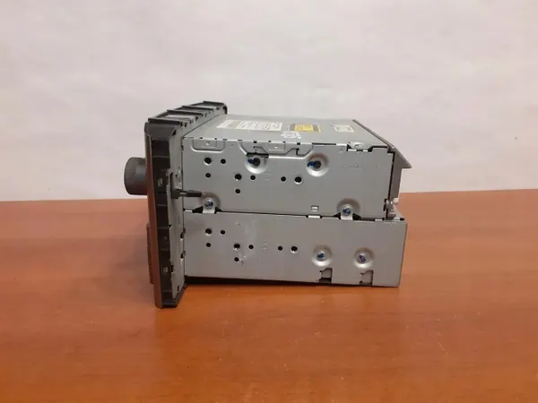 Toyota CD-vaihtaja OEM 8585 Avensis T25 2007 image 6