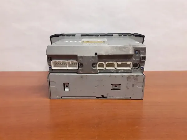 Toyota CD-vaihtaja OEM 8585 Avensis T25 2007 image 7