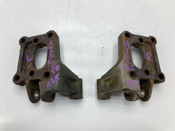 Mercedes Atego Achteras Stabilisatorbevestiging OEM A9723250626 image 2