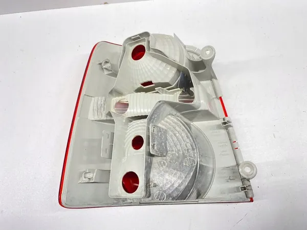 Höger bakljus VW Touran 1T 2003-2008 OEM image 2